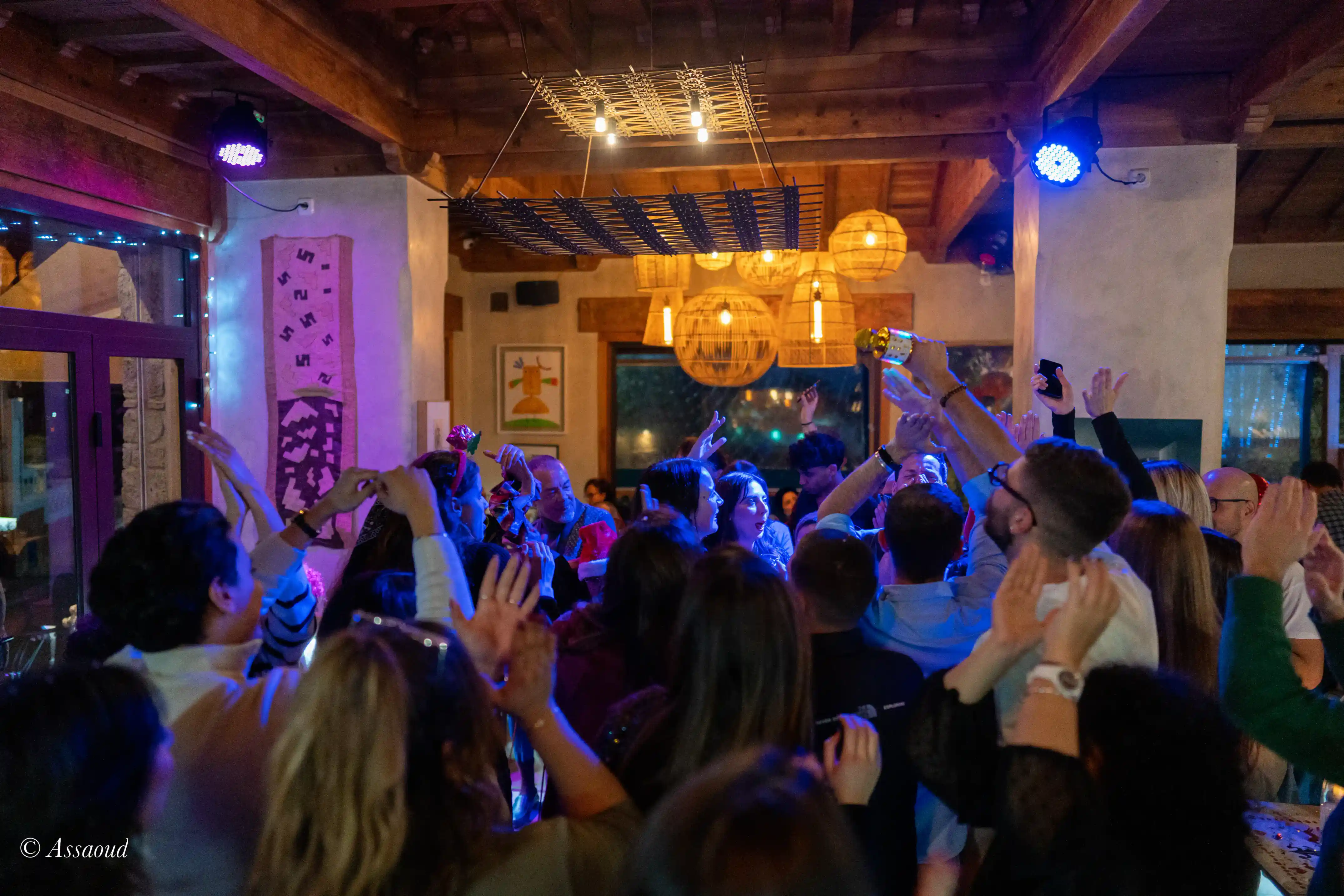 Lively evening with music and guests at Triana Chefchaouen